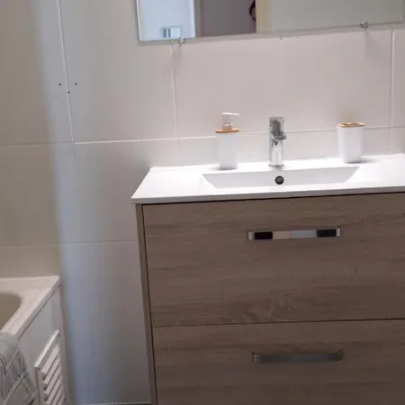 Soleil- E Espacoso Apartmán
